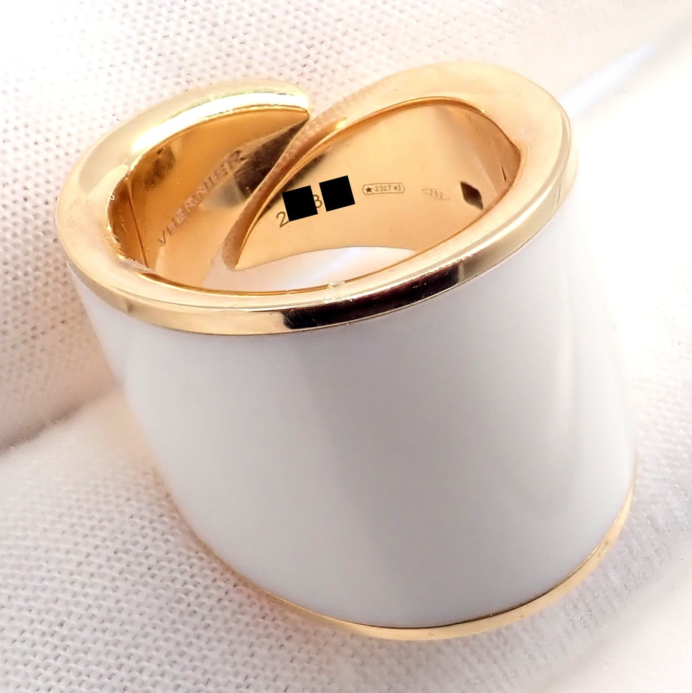 Rare! Vhernier 18k Rose Gold Vague Crossover Camuration Cacholong Ring sz 6 | Fortrove