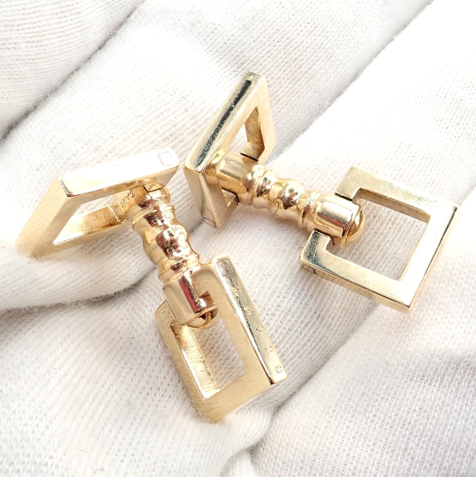 Rare! Vintage Cartier 14k Yellow Gold Square Spring Clasp Cufflinks 1960's | Fortrove