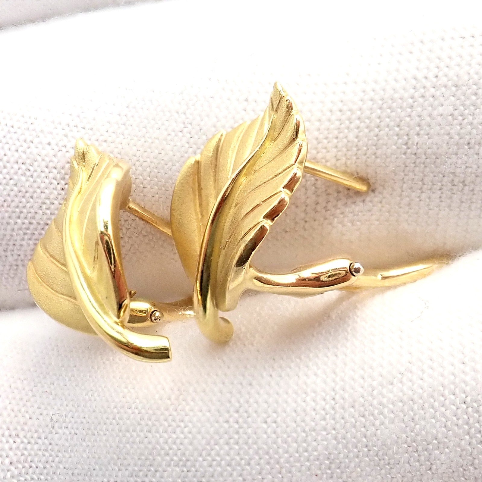 Vintage! Authentic Tiffany & Co Leaf 18k Yellow Gold Earrings 2003 | Fortrove