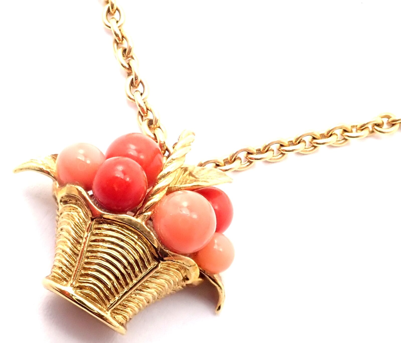 Authentic Van Cleef & Arpels 18k Gold Coral Bead Fruit Basket Pendant Necklace | Fortrove