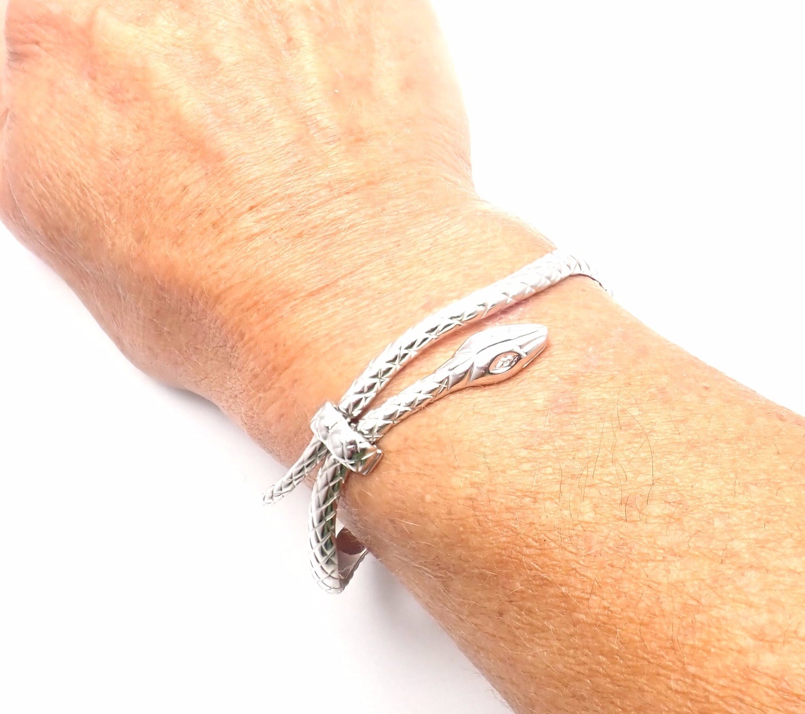 Rare! Authentic Tom Ford 18k White Gold Diamond Snake Bangle Bracelet | Fortrove