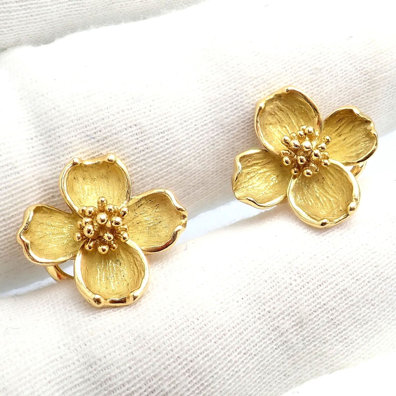 Authentic! Vintage Tiffany & Co 18K Yellow Gold Dogwood Flower Earrings | Fortrove