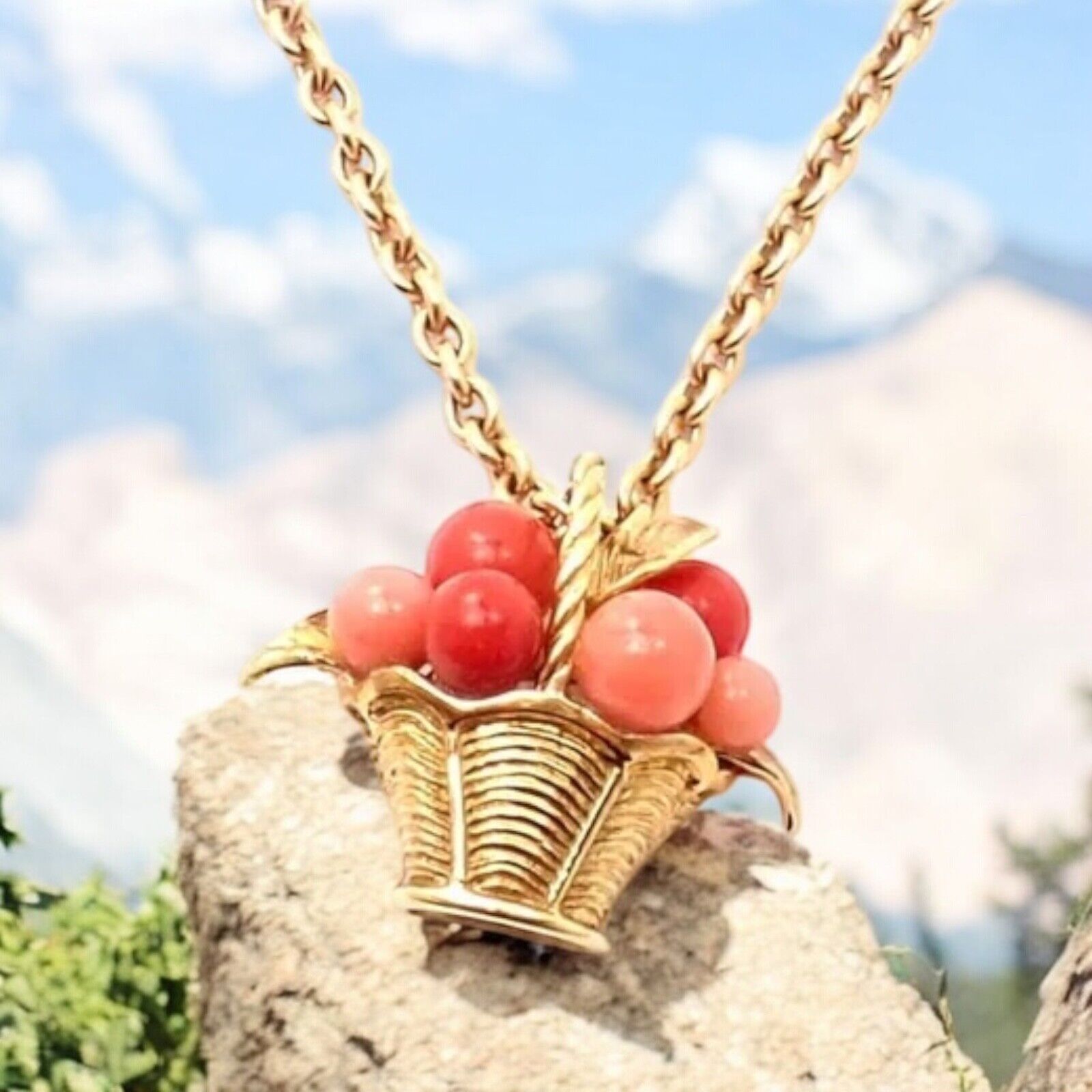 Authentic Van Cleef & Arpels 18k Gold Coral Bead Fruit Basket Pendant Necklace | Fortrove