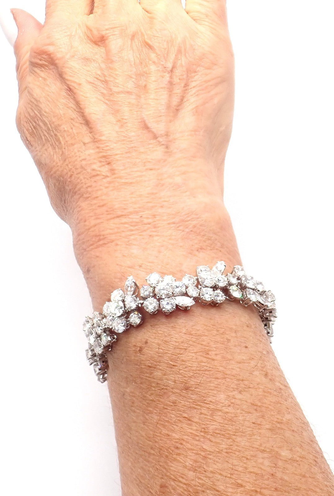 Authentic! Vintage Bvlgari Bulgari Platinum 38ct Diamond Floral Bracelet Paper | Fortrove
