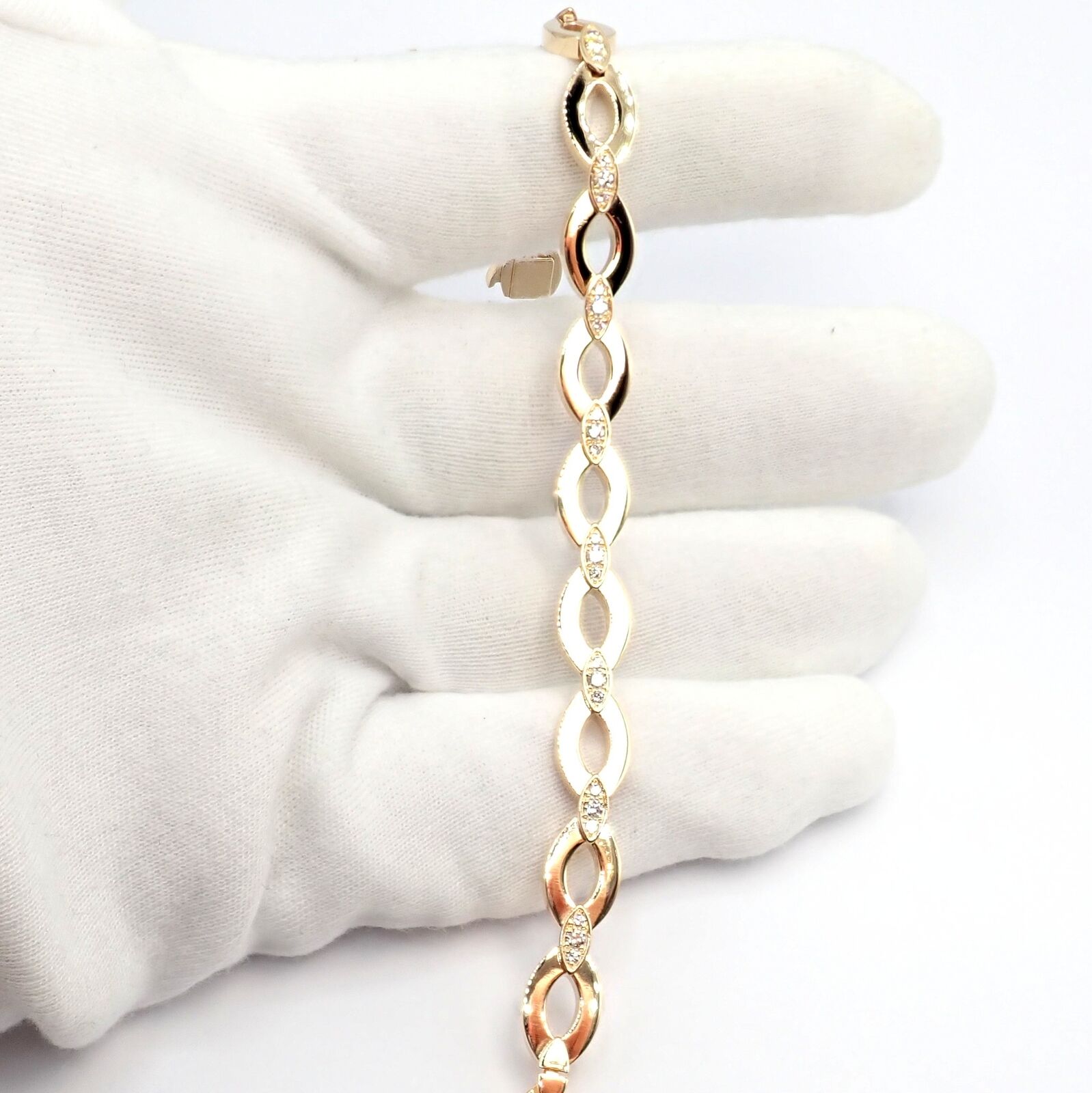 Authentic! Cartier 18K Yellow Gold Diamond Diadea Link Bracelet