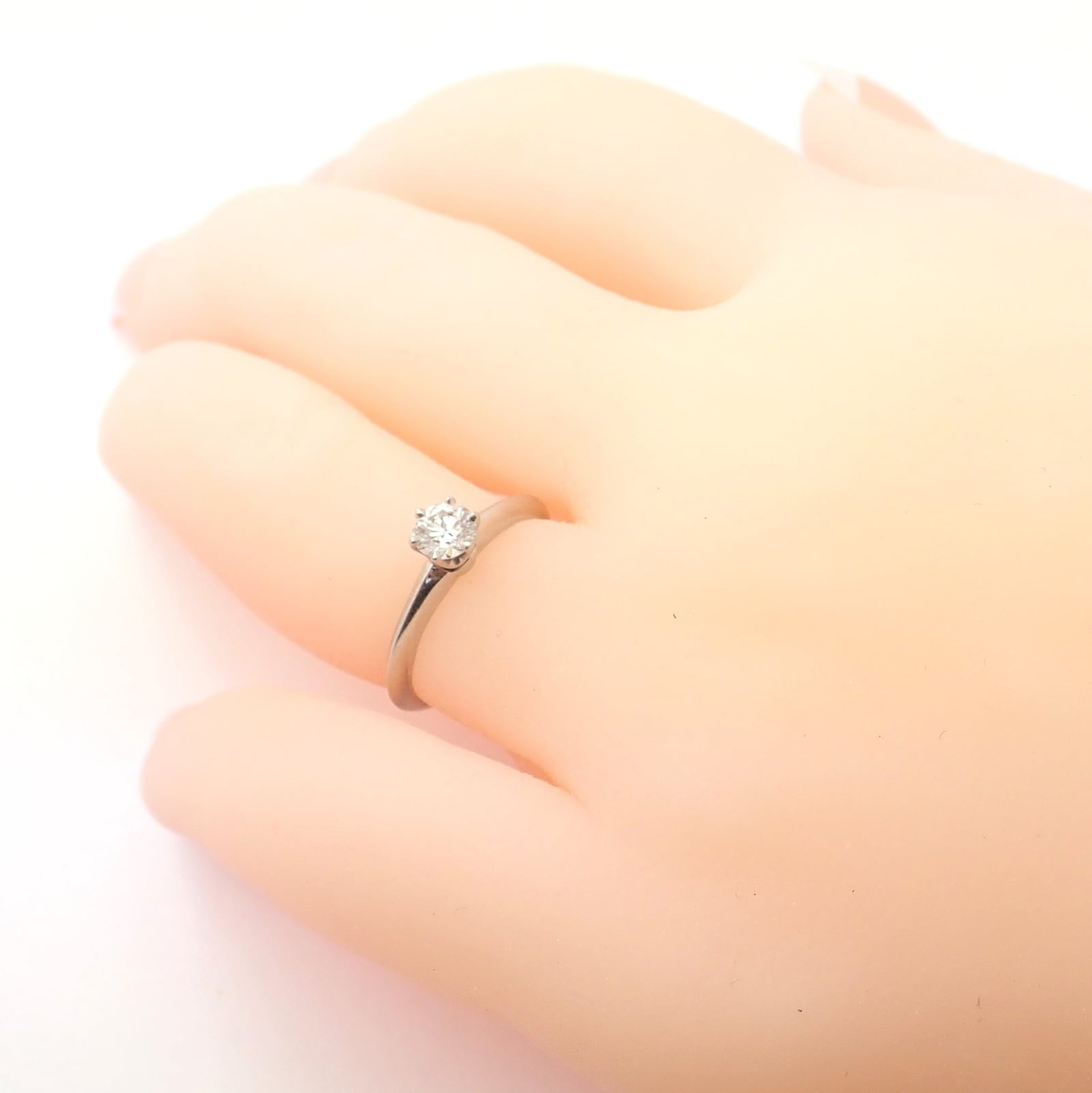 Authentic Tiffany & Co. Platinum 0.31ct Diamond G/VS1 Engagement Ring 4.25 Cert | Fortrove
