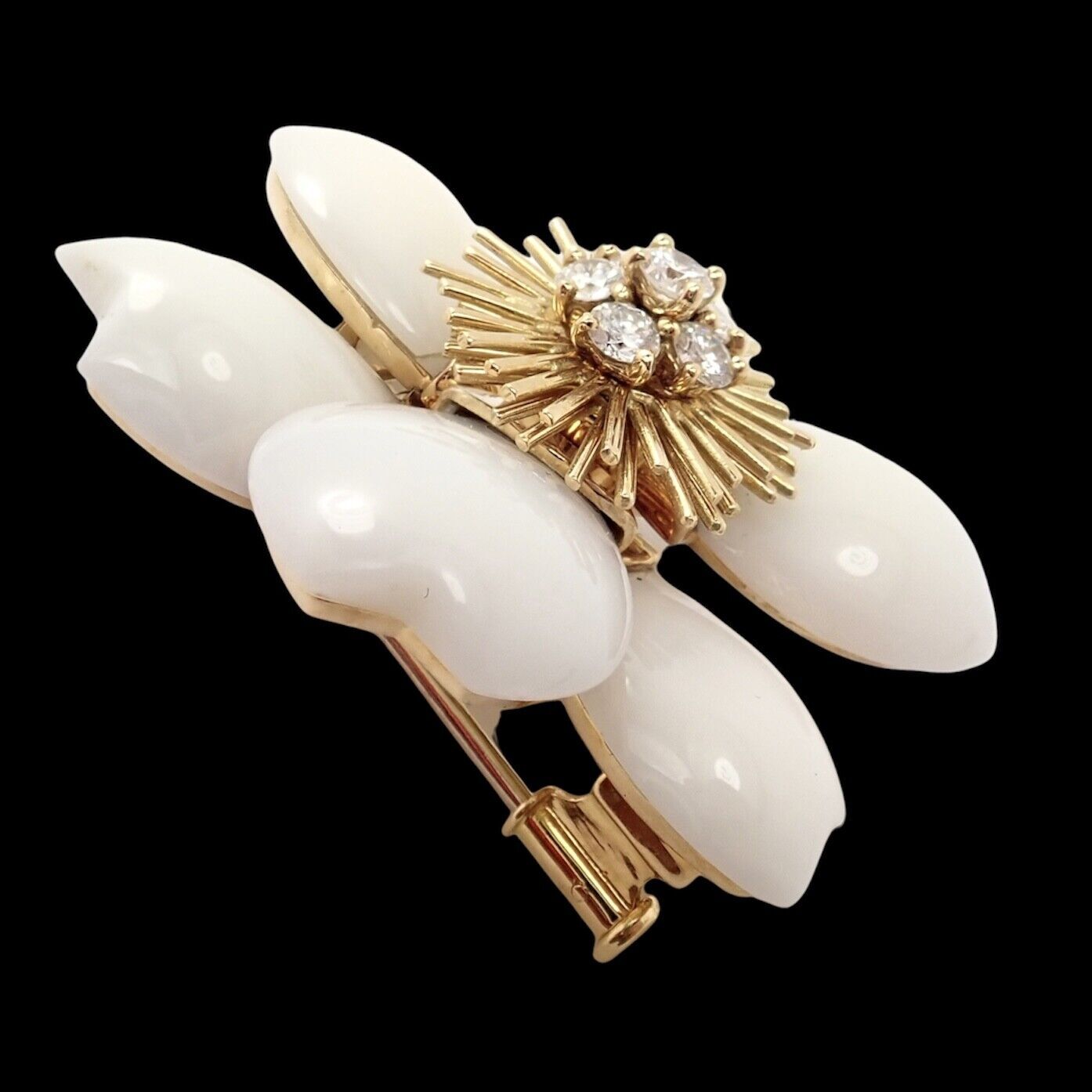 Van Cleef & Arpels Rose de Noel Diamond White Coral Flower Yellow Gold Brooch | Fortrove