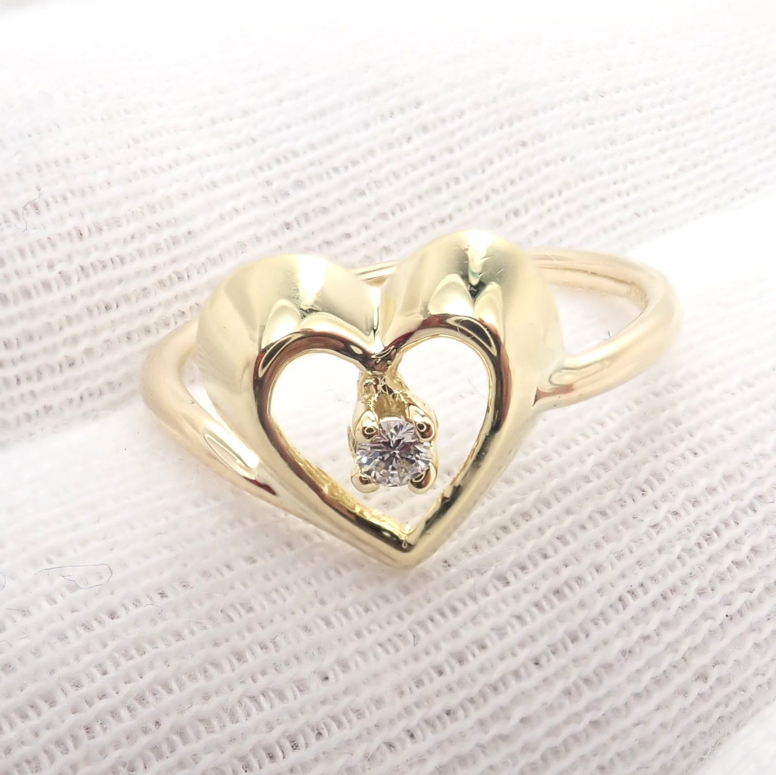 Authentic! Vintage Tiffany & Co 18k Yellow Gold Diamond Heart Ring | Fortrove