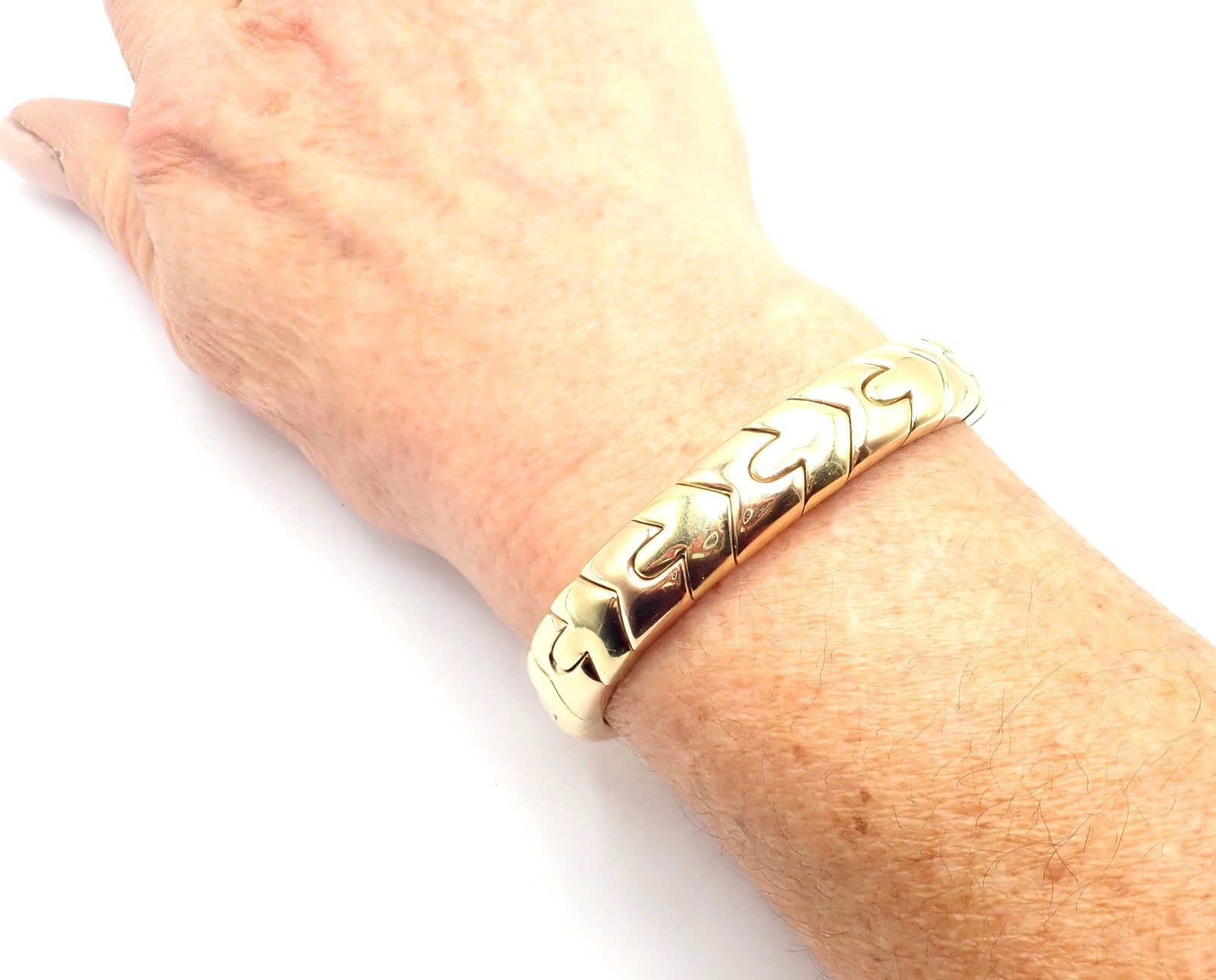 Authentic! Bulgari Bvlgari Alveare 18k Yellow & Rose Gold Bangle Cuff Bracelet | Fortrove