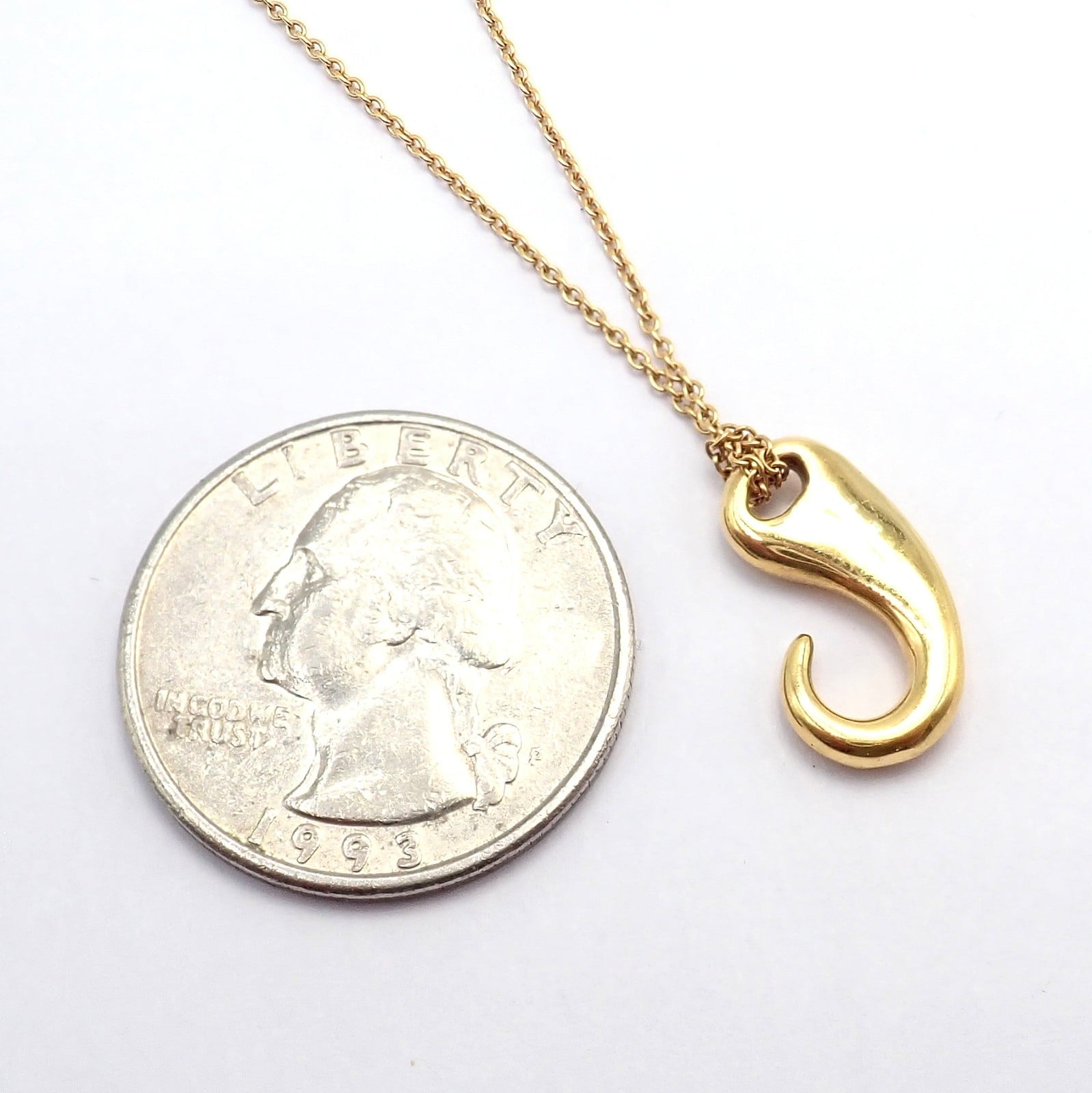 Vintage! Tiffany & Co Peretti 18k Gold Fish Hook Nautical Horn Pendant Necklace | Fortrove
