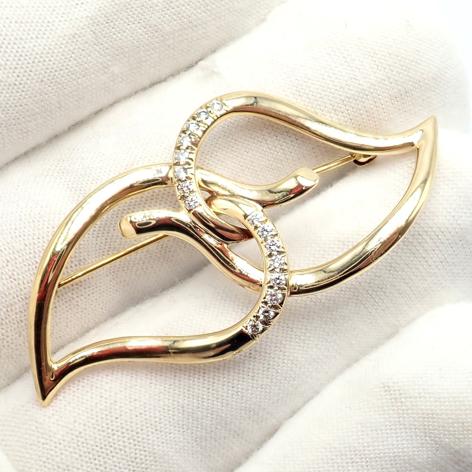 Authentic! Tiffany & Co 18k Yellow Gold Diamond Two Leaf Double Brooch Pin 1987 | Fortrove
