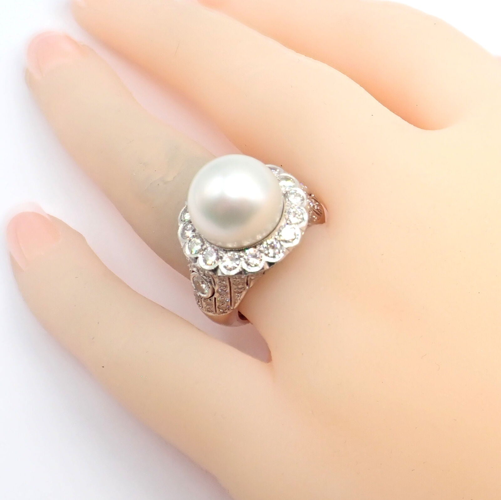 Vintage Estate 18k White Gold Diamond 12.5mm Pearl Cocktail Ring | Fortrove