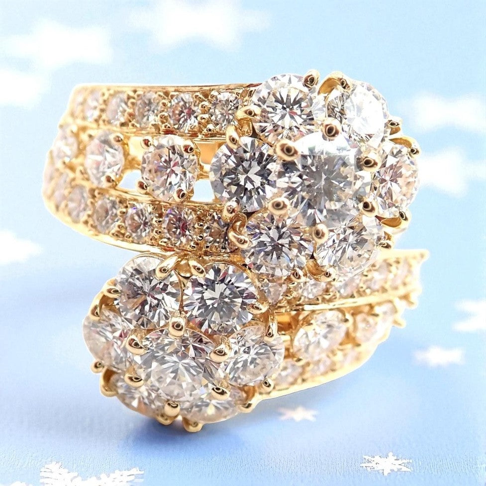 Authentic! Van Cleef & Arpels Snowflake 18k Yellow Gold Diamond Two Flower Ring | Fortrove