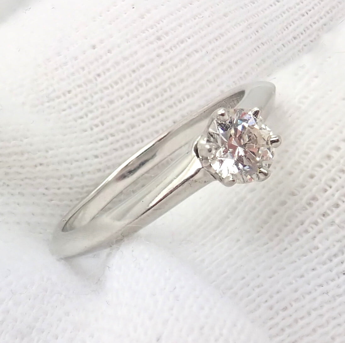 Authentic Tiffany & Co. Platinum 0.31ct Diamond G/VS1 Engagement Ring 4.25 Cert | Fortrove