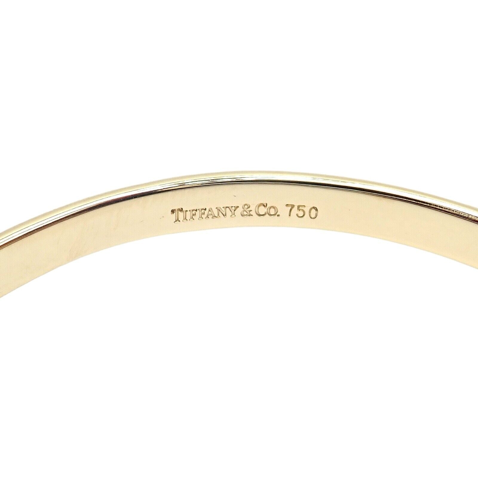 Authentic! Tiffany & Co. 18K Yellow Gold Hook Eye Bangle Bracelet