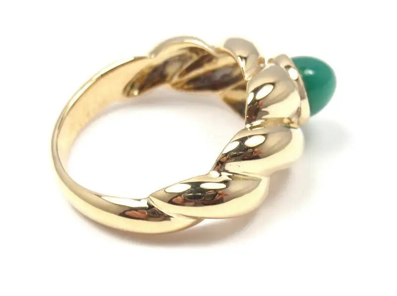 Van Cleef & Arpels Jewelry & Watches:Fine Jewelry:Rings Authentic! Rare Van Cleef & Arpels 18k Yellow Gold Green Chalcedony Ring
