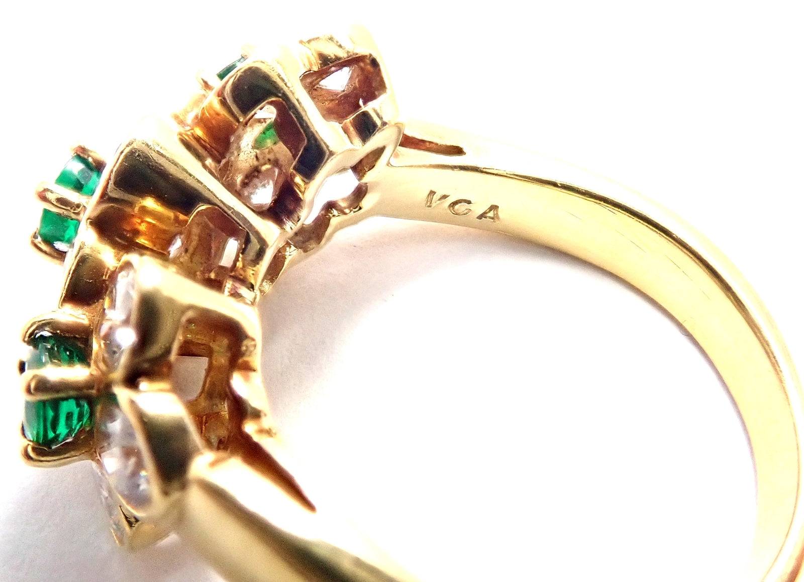 Authentic! Van Cleef & Arpels 18k Yellow Gold Emerald Diamond Fleurette Ring | Fortrove