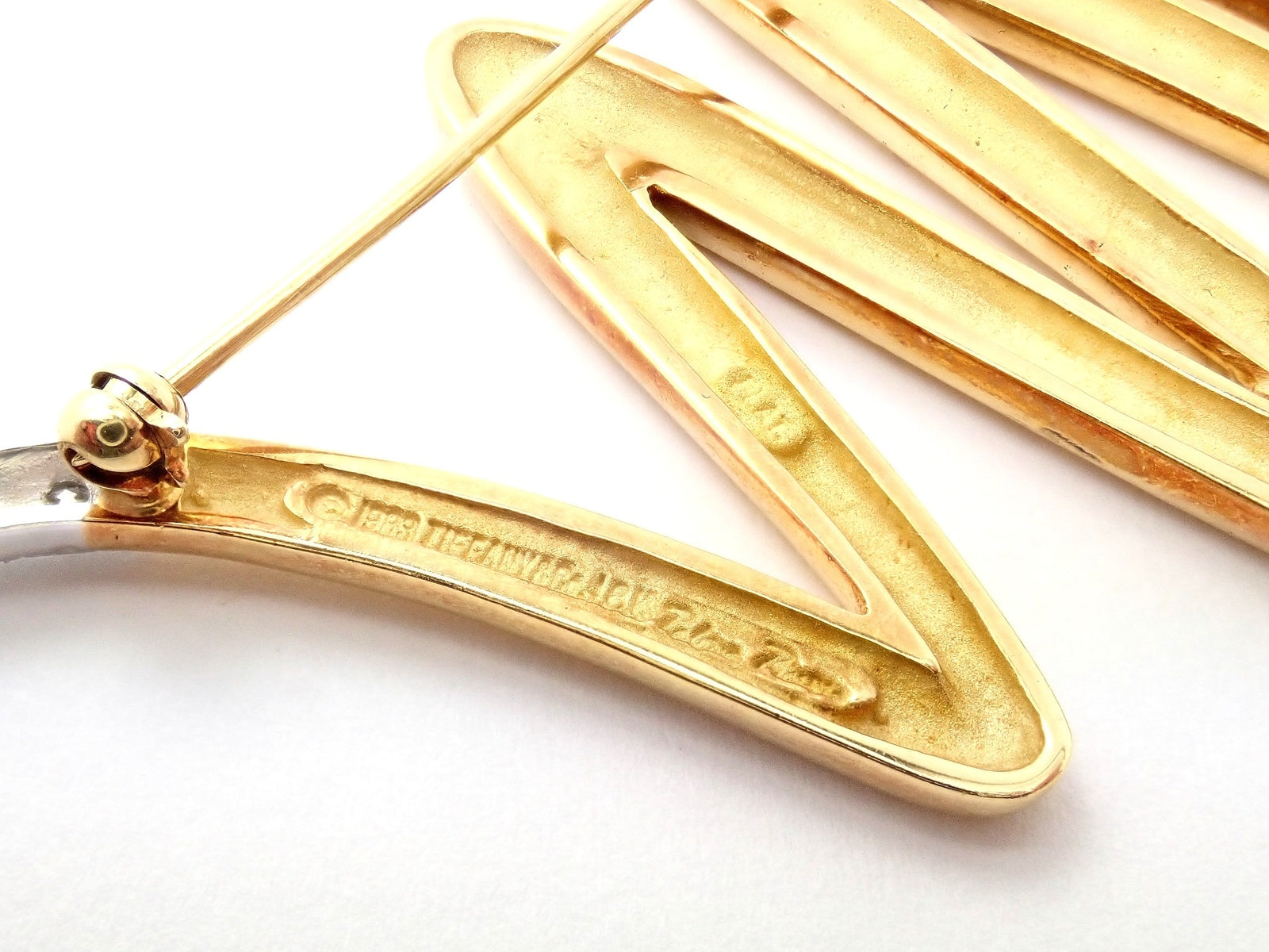 Tiffany & Co 18k Yellow Gold Platinum Picasso Diamond Large Squiggle Pin Brooch | Fortrove