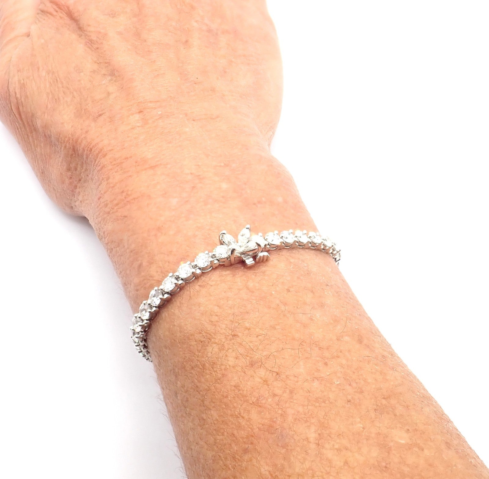 Authentic! Tiffany & Co Victoria Platinum 6.53ct Diamond Line