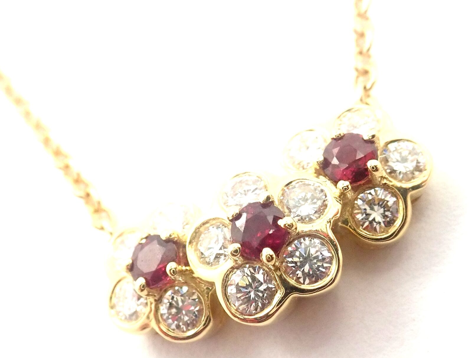 Authentic! Van Cleef & Arpels 18k Yellow Gold Ruby Diamond Fleurette Necklace | Fortrove