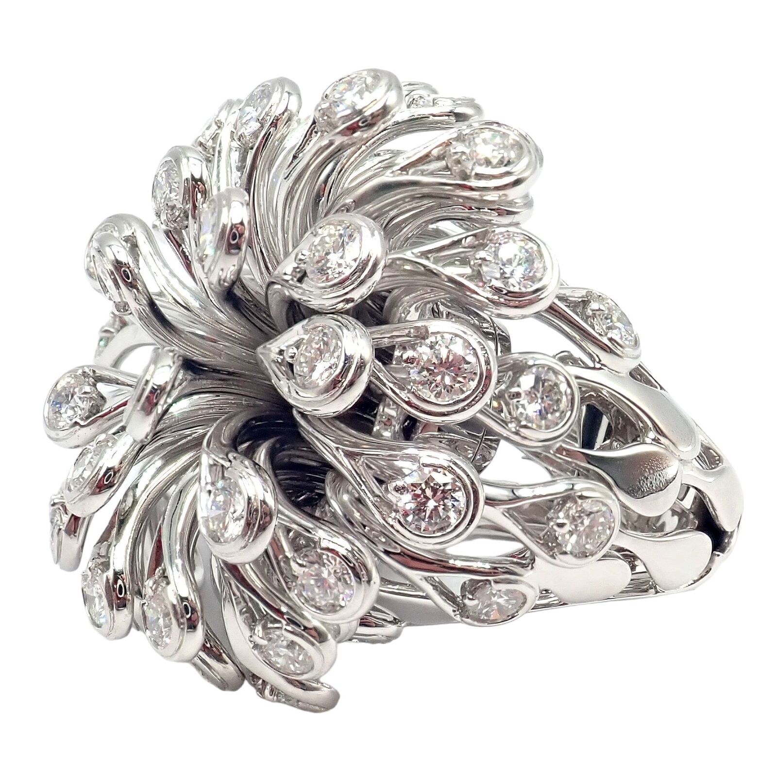 Authentic! Christian Dior 18k White Gold 6.5ct Diamond Large Flower Ring | Fortrove