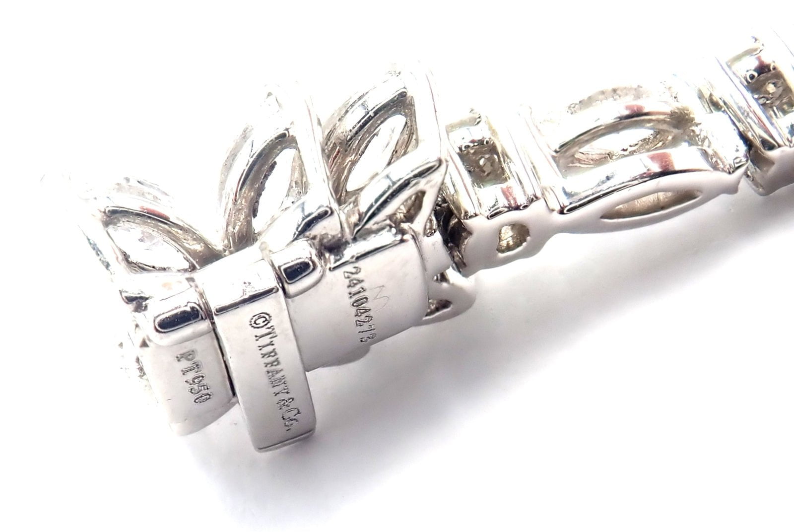 Tiffany & Co. Jewelry & Watches:Fine Jewelry:Necklaces & Pendants Tiffany & Co Victoria Platinum 15.92ct Diamond Mixed Cluster Necklace Paper