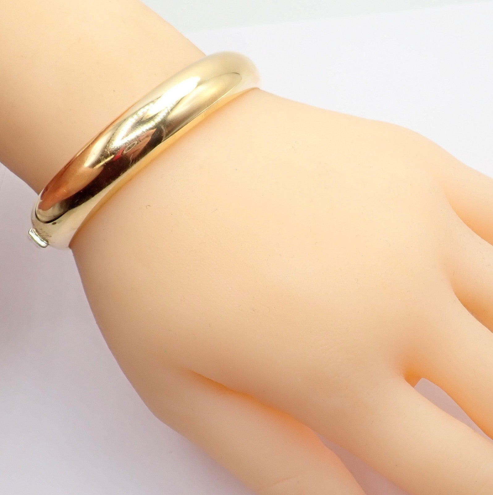 Authentic! Tiffany & Co 18k Yellow Gold Bangle Signature Bracelet | Fortrove