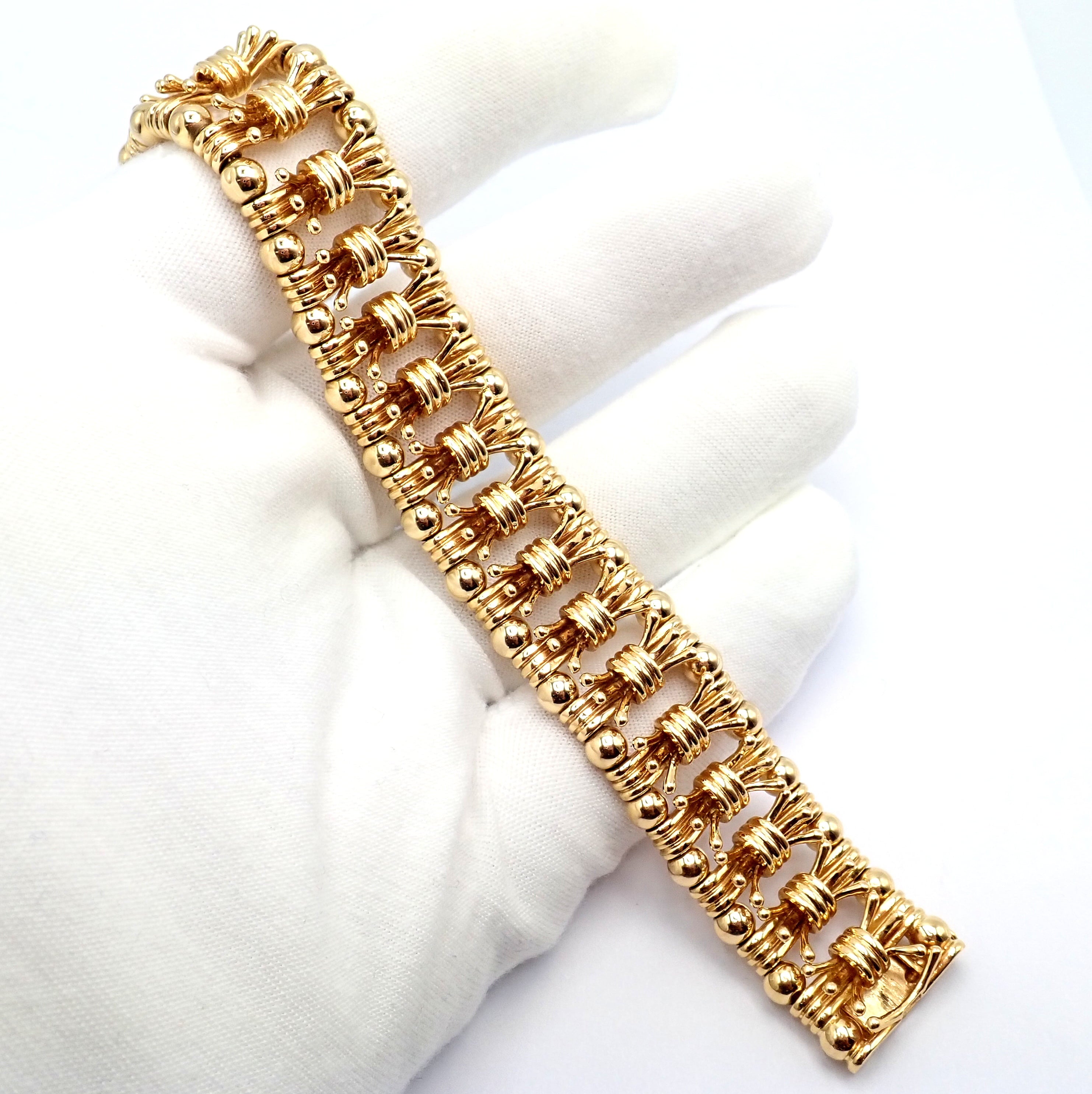 Jean Schlumberger for Tiffany & Co. Jewelry & Watches:Fine Jewelry:Bracelets & Charms Tiffany & Co Jean Schlumberger 18k Yellow Gold Bowtie Bracelet