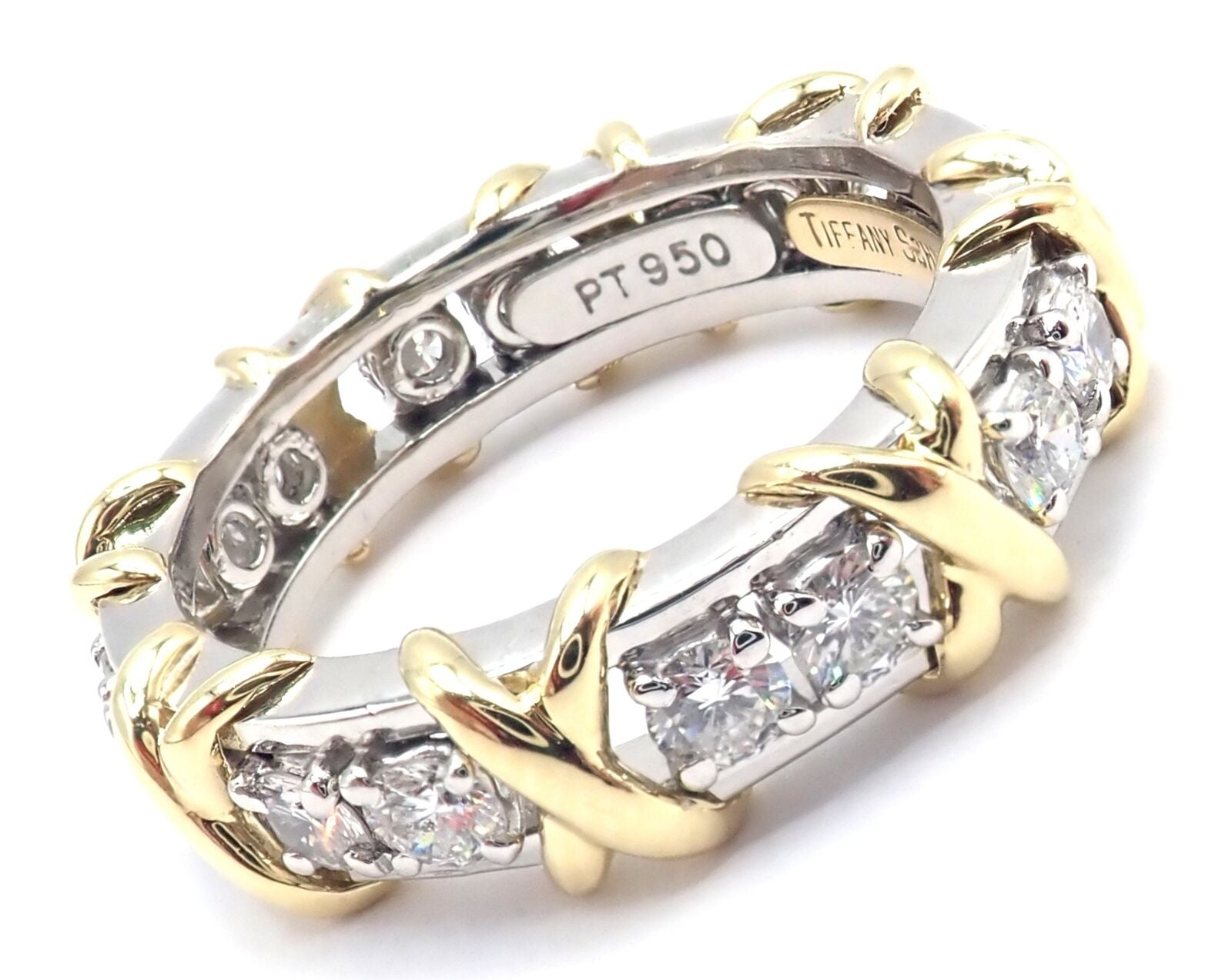 18ct Gold 16 Stone Eternity Ring - RJ Barber & Sons