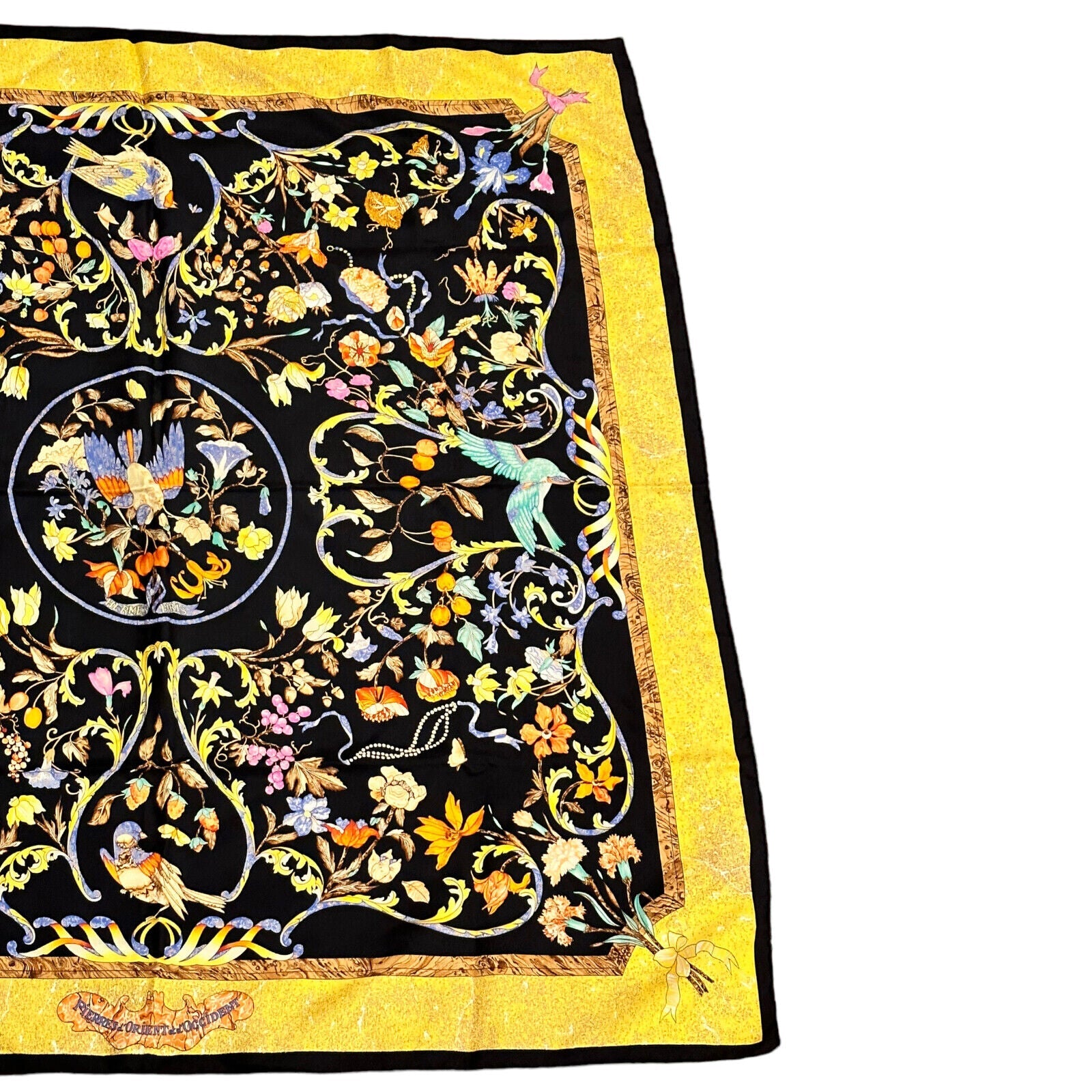 Authentic! Hermes Carre Pierres d'Orient et d'Occident 90cm Yellow Silk  Scarf