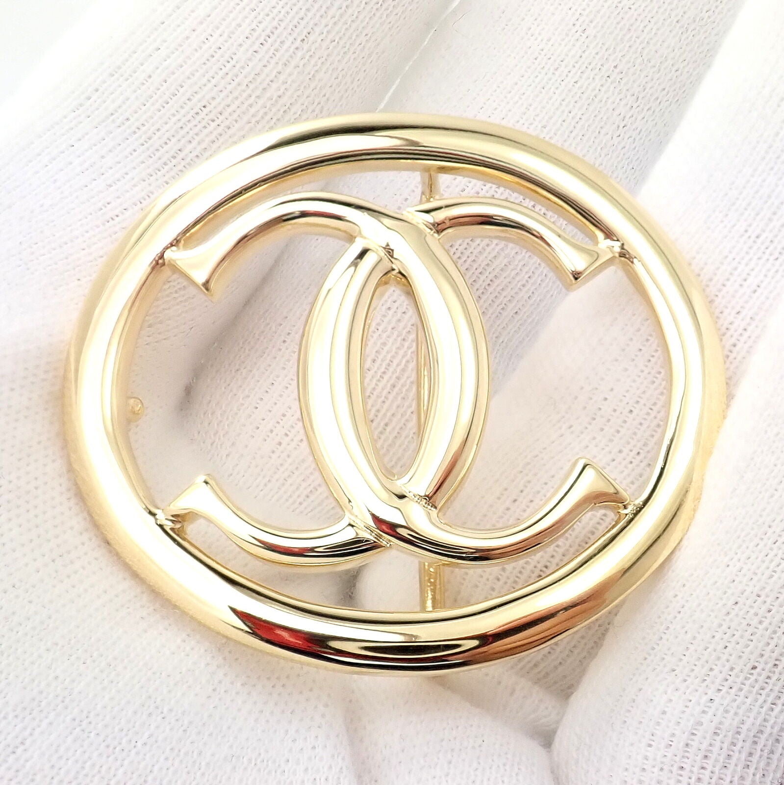 Authentic Vintage Chanel key chain ring CC logo double C silver