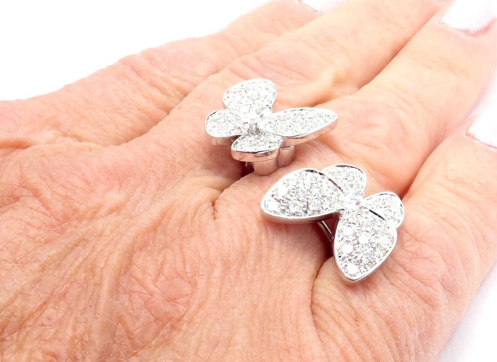 Van Cleef Arpels 18k White Gold Diamond Two Butterfly Between Finger Ring