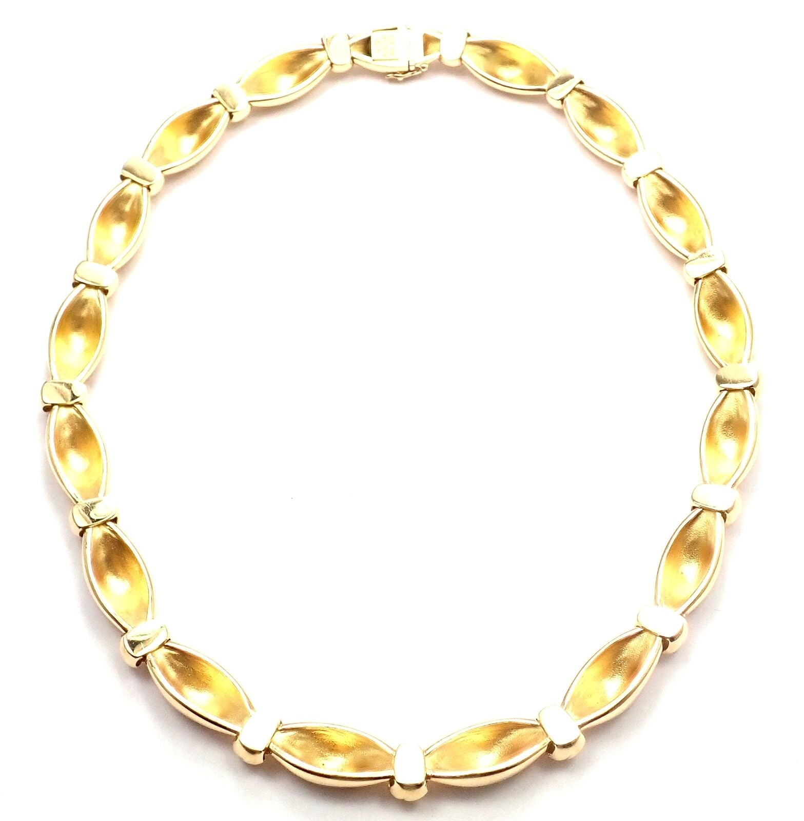 Rare! Authentic Van Cleef & Arpels 18k Yellow Gold Knotted Link Necklace | Fortrove