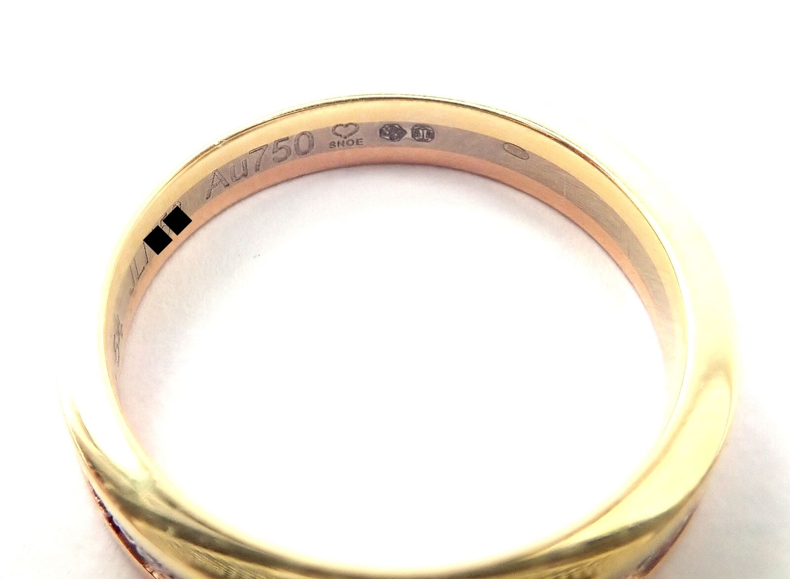 18 Karat Tri-Tone Gold Cartier Vendôme Louis Wedding Band 3.5 mm - Size 8 US / 57 FR - WeilJewelry