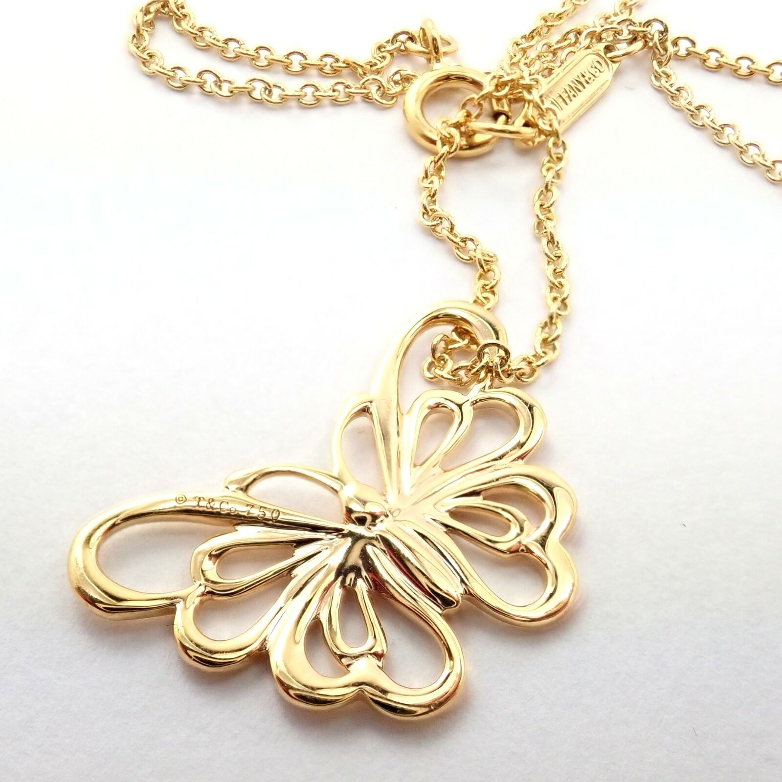 Tiffany butterfly hot sale necklace gold