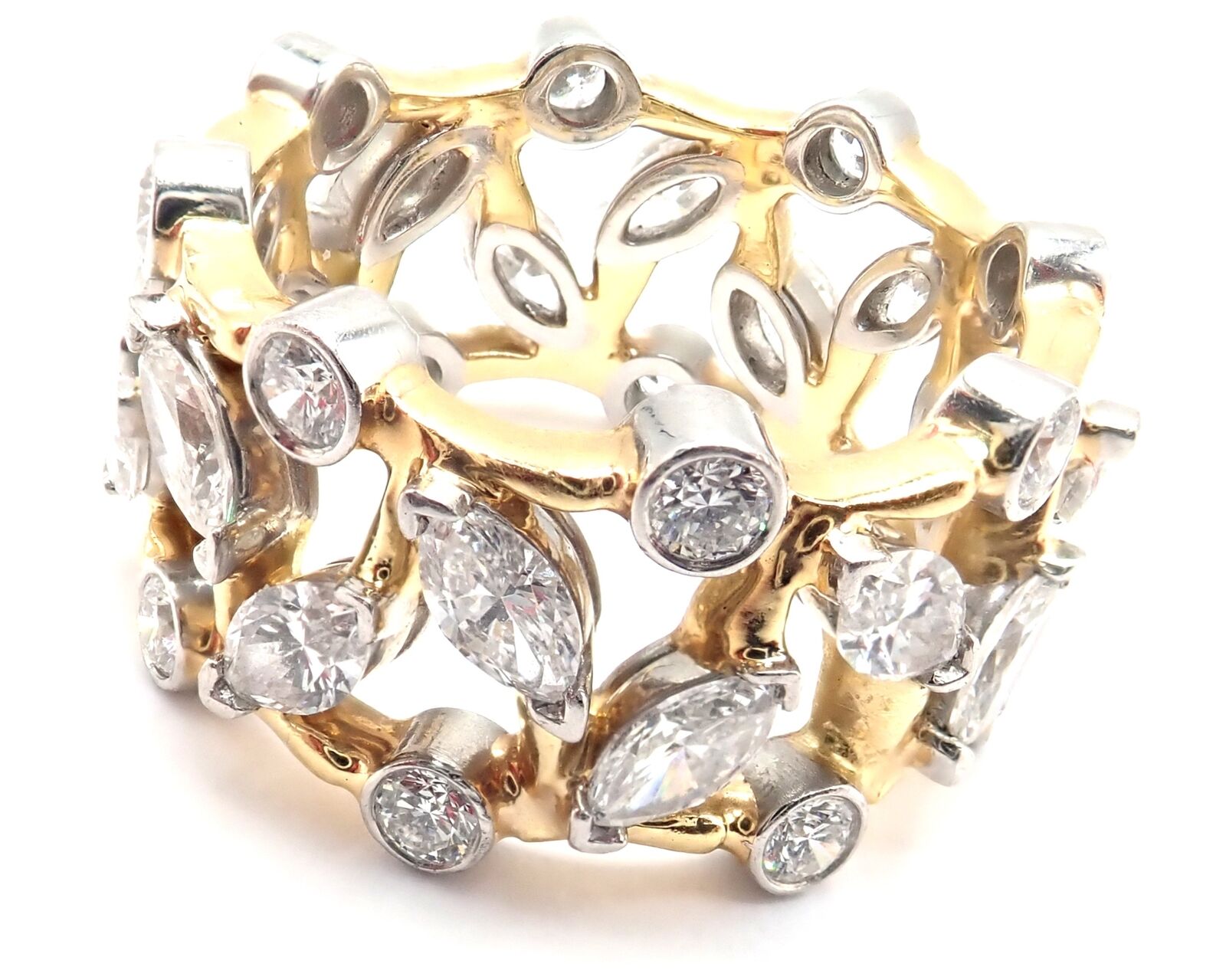 Tiffany & Co. Schlumberger® Vigne ring with diamonds.