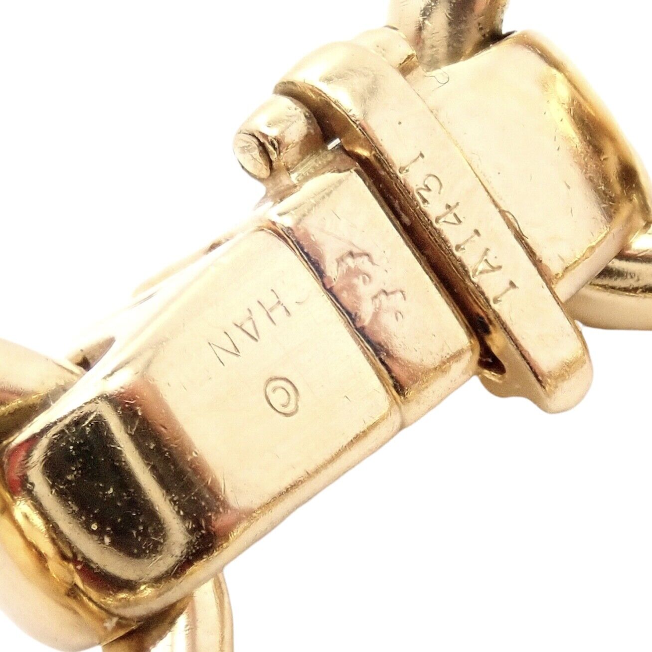 Authentic! Vintage Chanel 18k Yellow Gold Classic Link