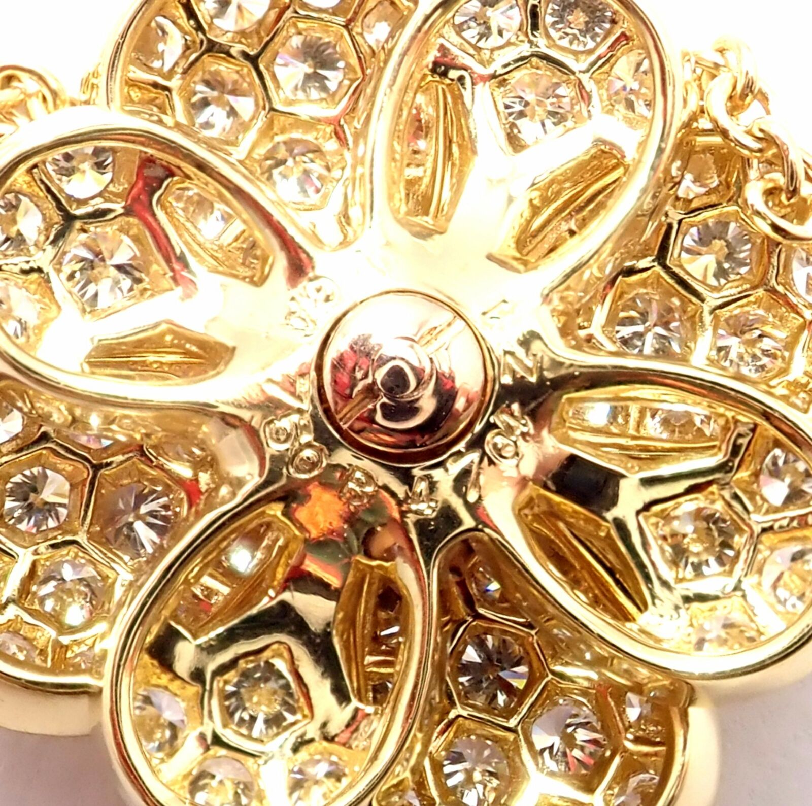 Van Cleef & Arpels Jewelry & Watches:Fine Jewelry:Necklaces & Pendants Authentic! Van Cleef & Arpels 18k Gold Diamond & Pink Sapphire Flower Necklace