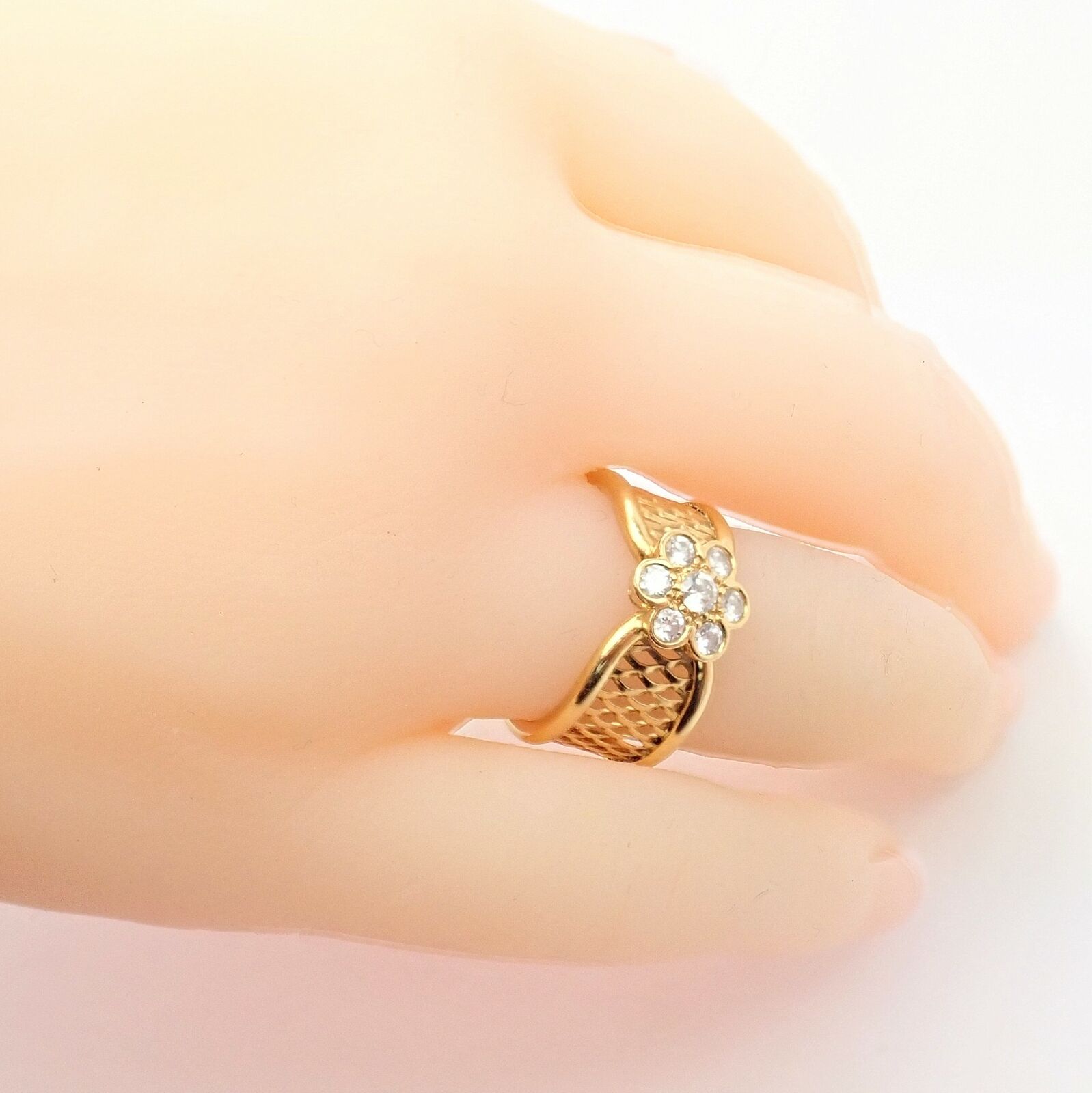 Van Cleef & Arpels Jewelry & Watches:Fine Jewelry:Rings Authentic! Van Cleef & Arpels 18k Yellow Gold Diamond Mesh Fleurette Ring sz 7