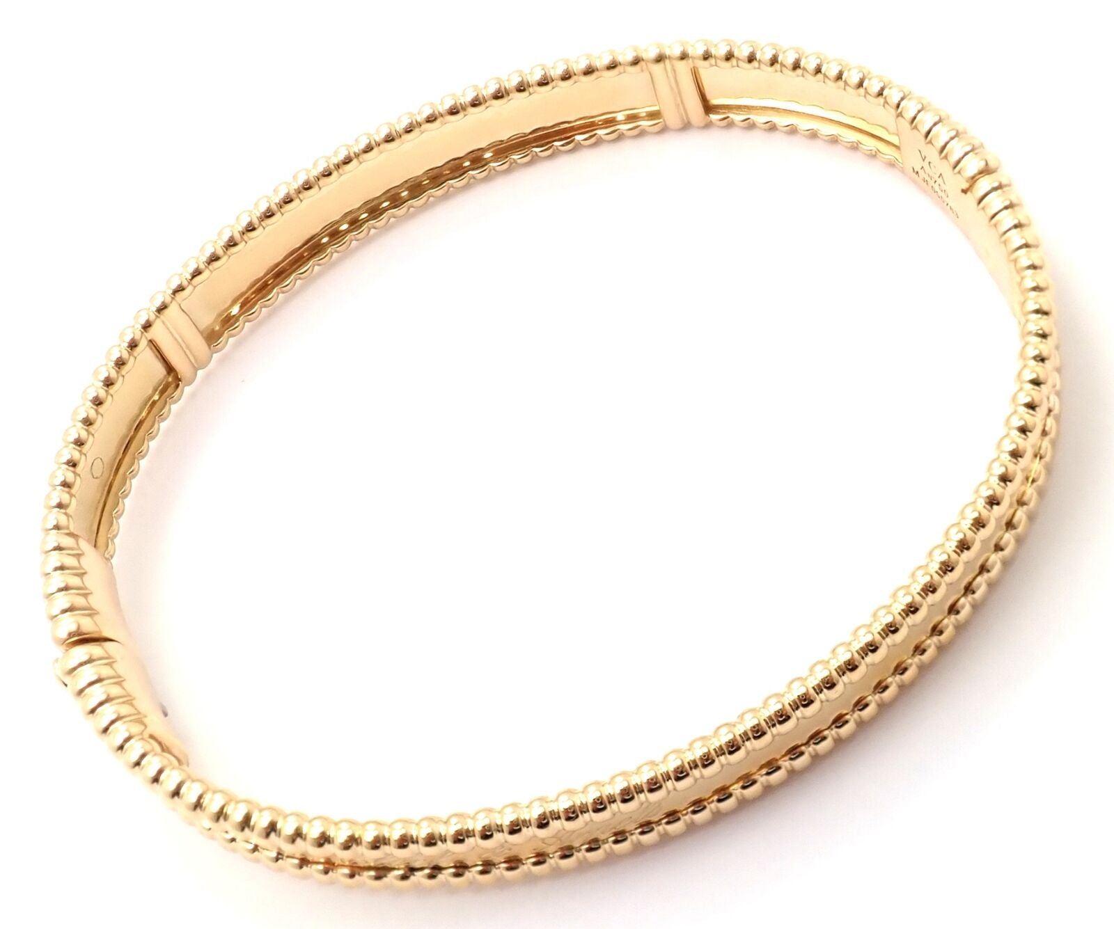 Authentic! Van Cleef & Arpels Perlee 18k Yellow Gold Medium Size Bangle  Bracelet