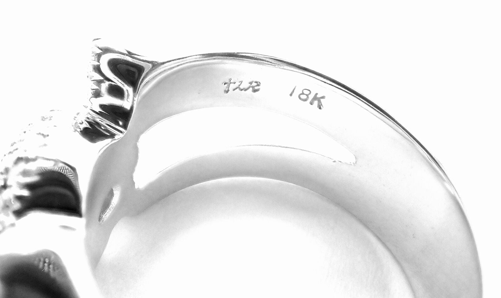 Rare! Authentic Loree Rodkin 18k White Gold Diamond Skull Crossbones Ring