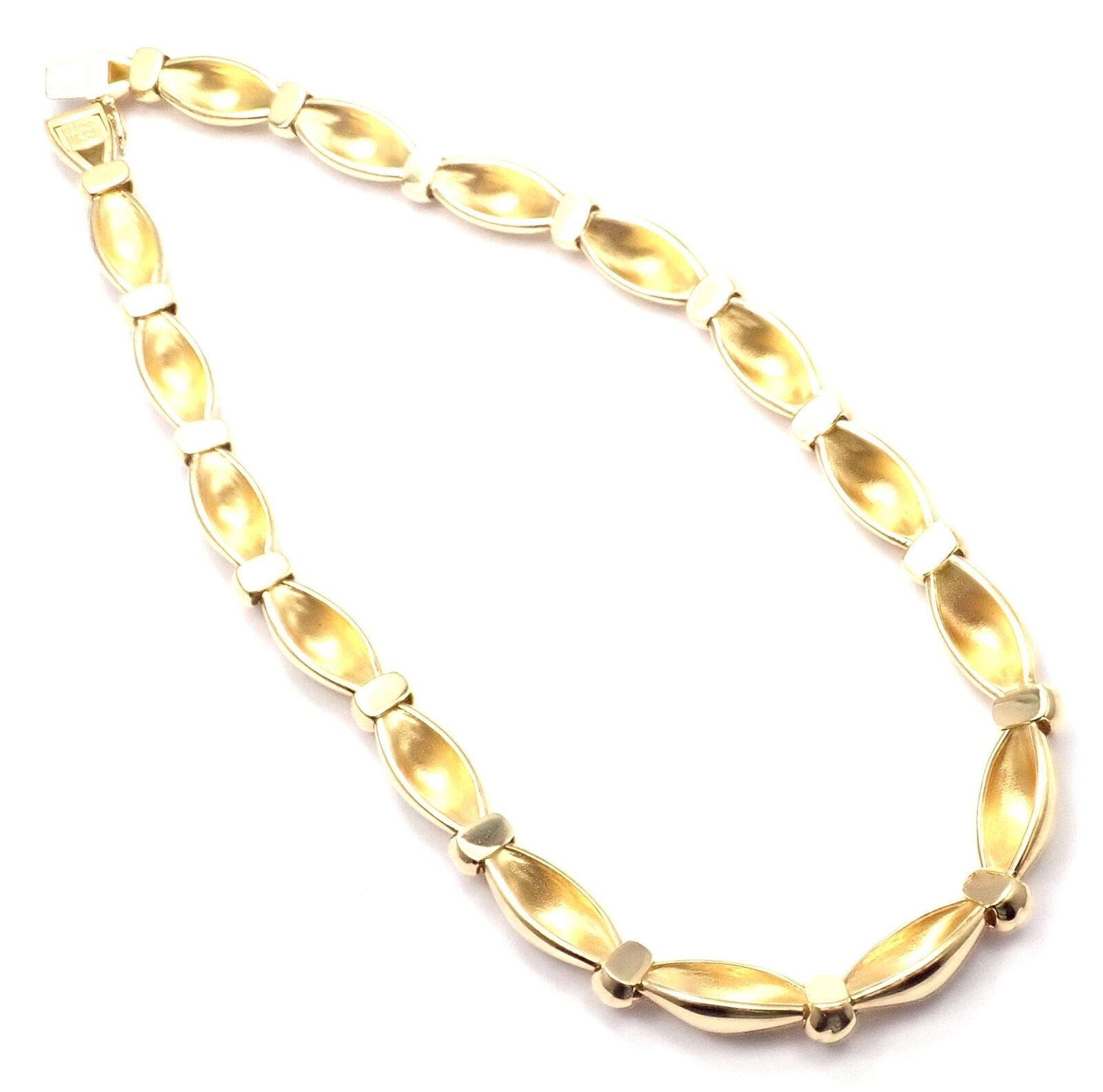 Rare! Authentic Van Cleef & Arpels 18k Yellow Gold Knotted Link Necklace | Fortrove