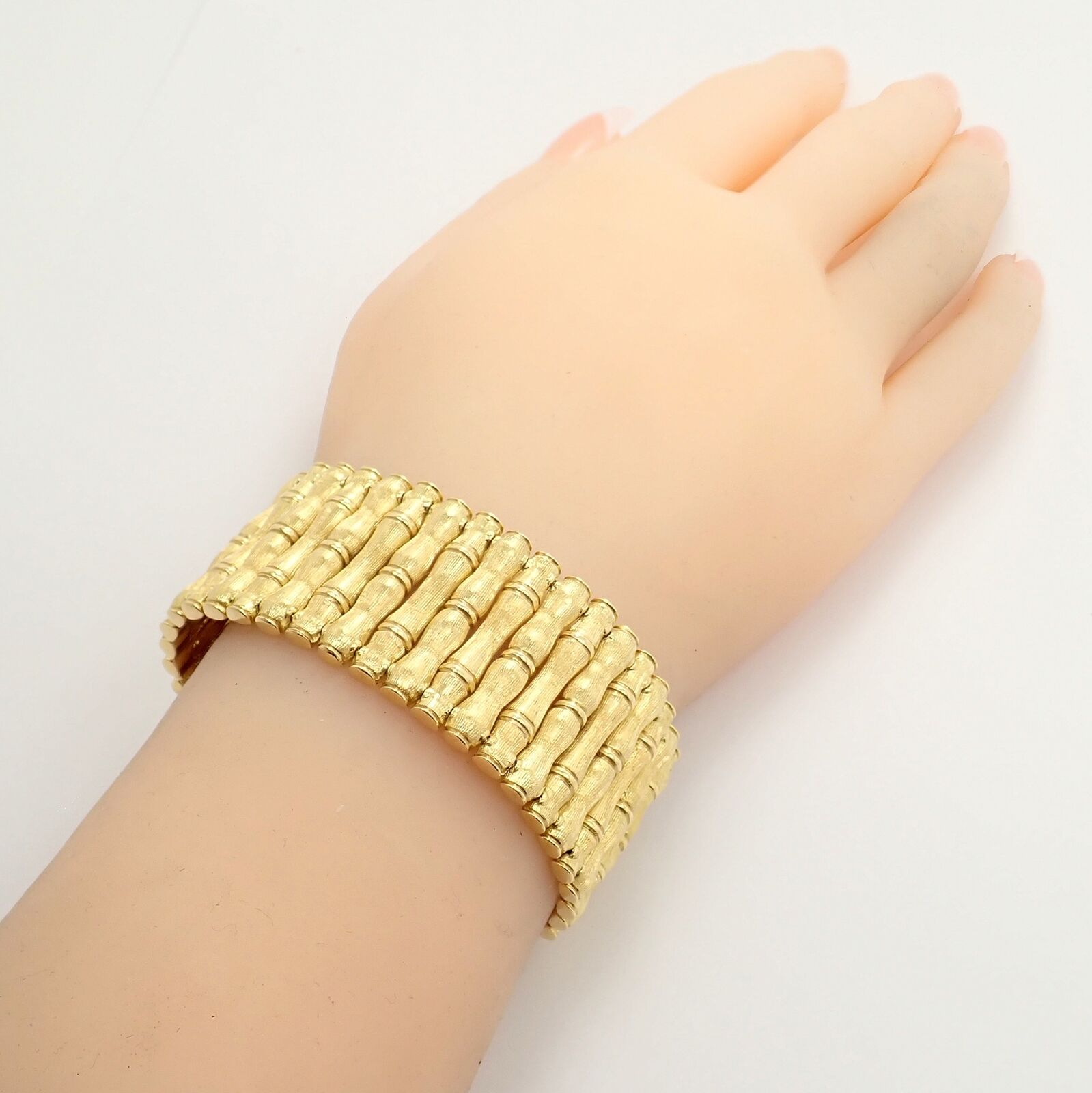 Authentic! Roberto Coin 18K Yellow Gold Diamond Large Wide Bamboo Bracelet