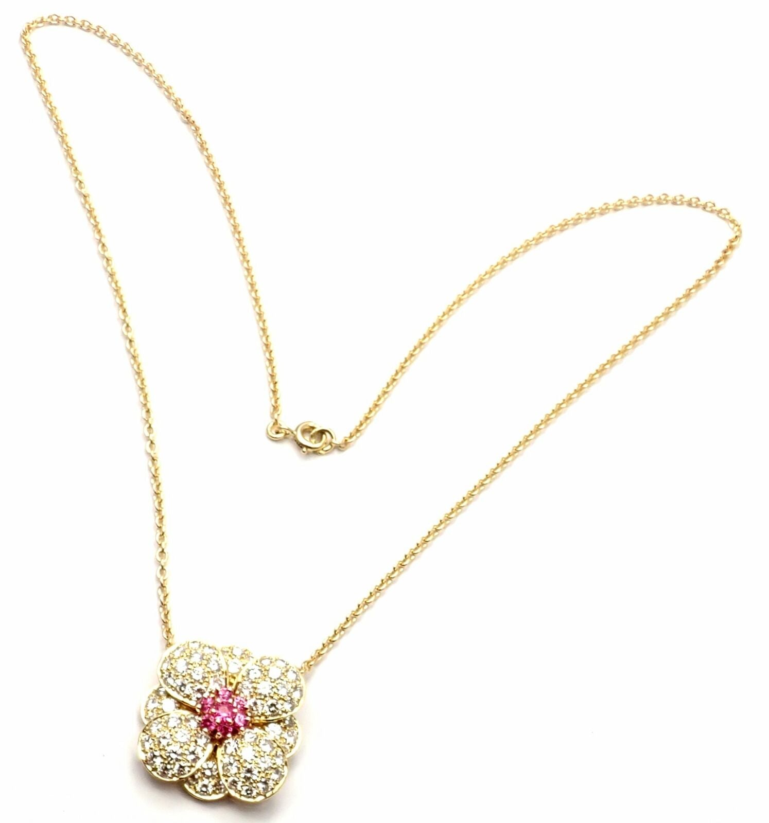 Van Cleef & Arpels Diamond Sapphire Trefle Necklace, Van Cleef & Arpels
