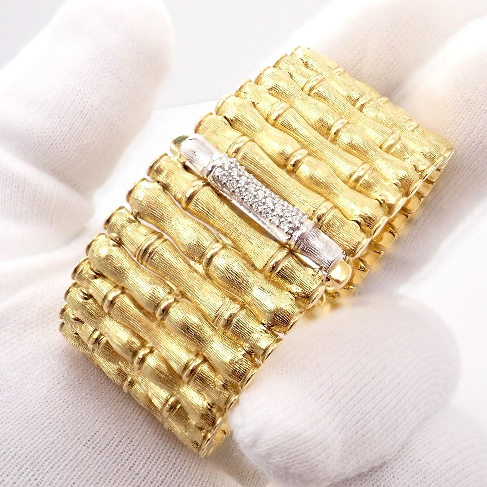 Roberto Coin 18k Yellow Gold Diamond Extra Large Bangle Bracelet