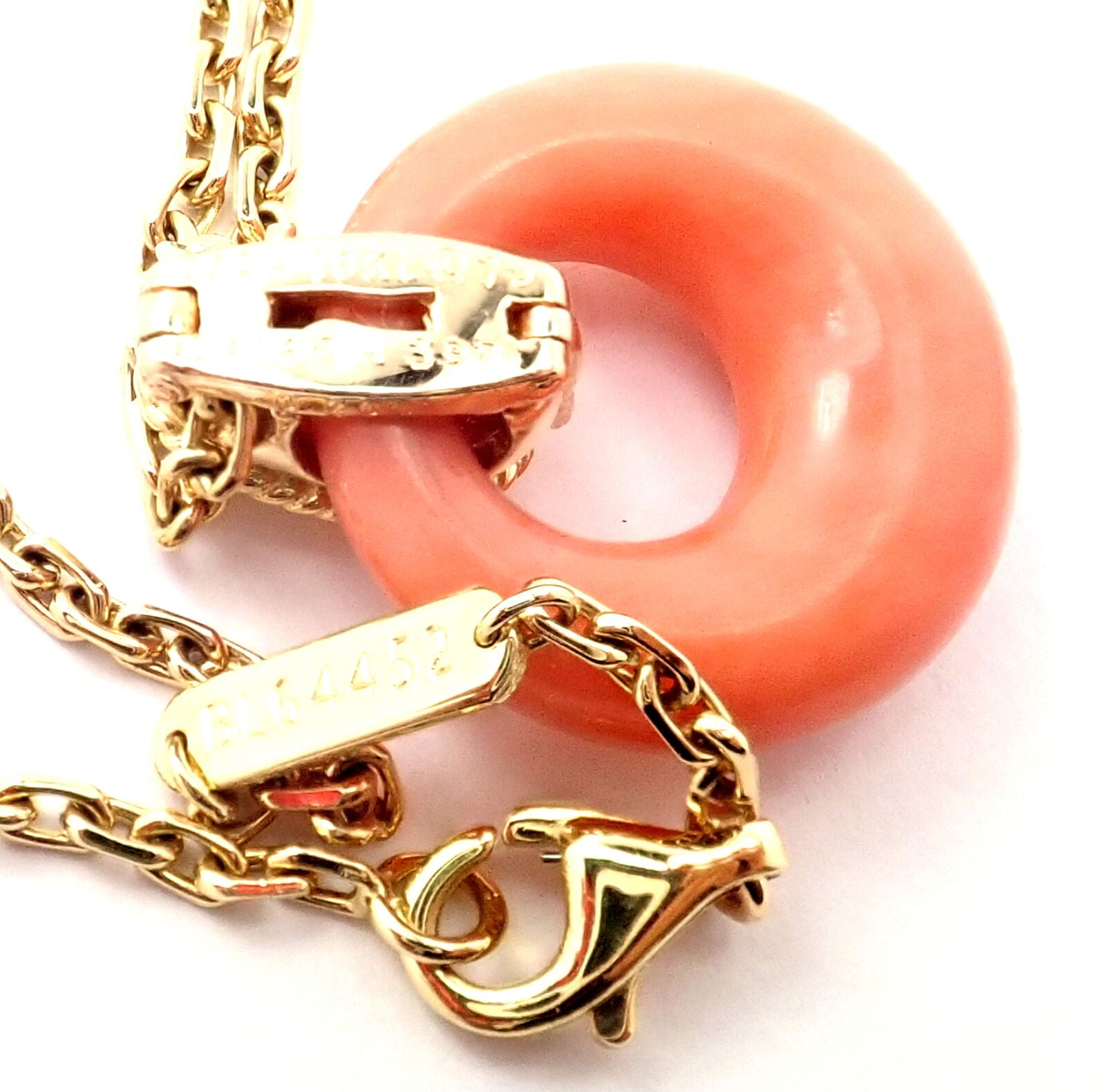 Van Cleef & Arpels Jewelry & Watches:Fine Jewelry:Necklaces & Pendants Authentic! Van Cleef & Arpels 18k Yellow Gold Diamond Coral Pendant Necklace