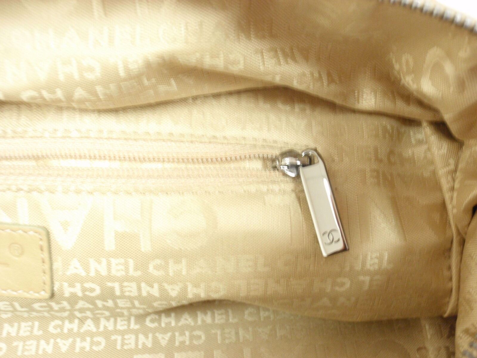 Authentic 2004 Chanel Lax Square Stitch Cafe o'LAIT Soft Caviar Leather Handbag