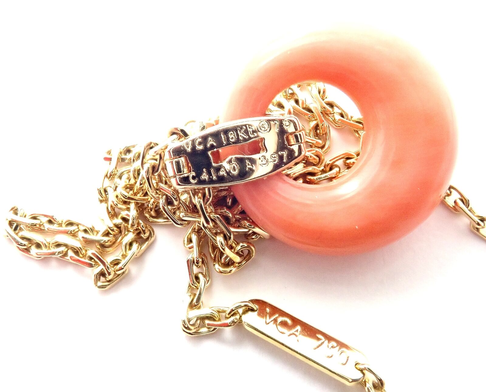 Van Cleef & Arpels Jewelry & Watches:Fine Jewelry:Necklaces & Pendants Authentic! Van Cleef & Arpels 18k Yellow Gold Diamond Coral Pendant Necklace