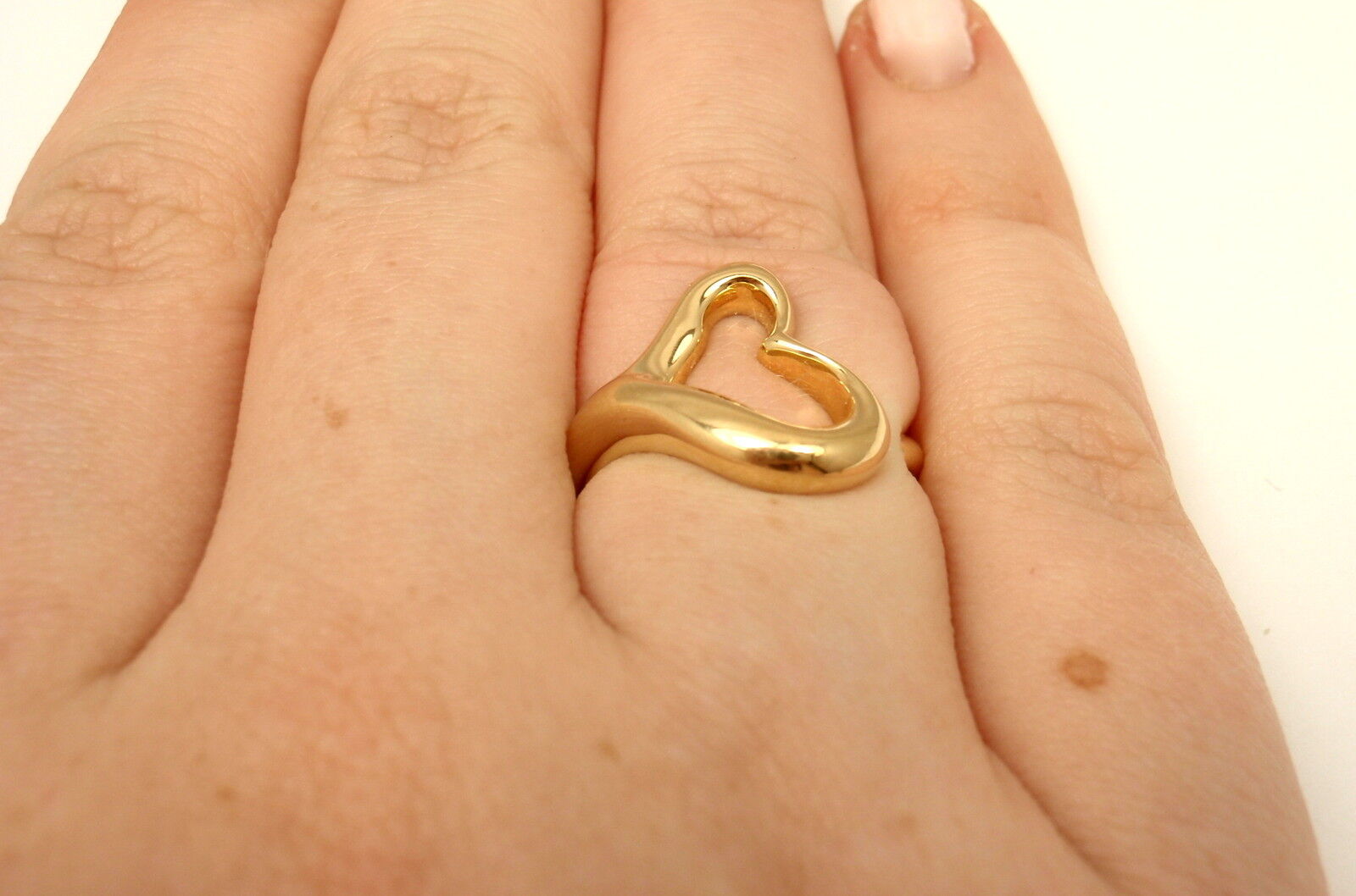 Tiffany & Co. Jewelry & Watches:Fine Jewelry:Rings AUTHENTIC! TIFFANY & Co. 18k YELLOW GOLD PERETTI OPEN HEART RING, SIZE 5.5