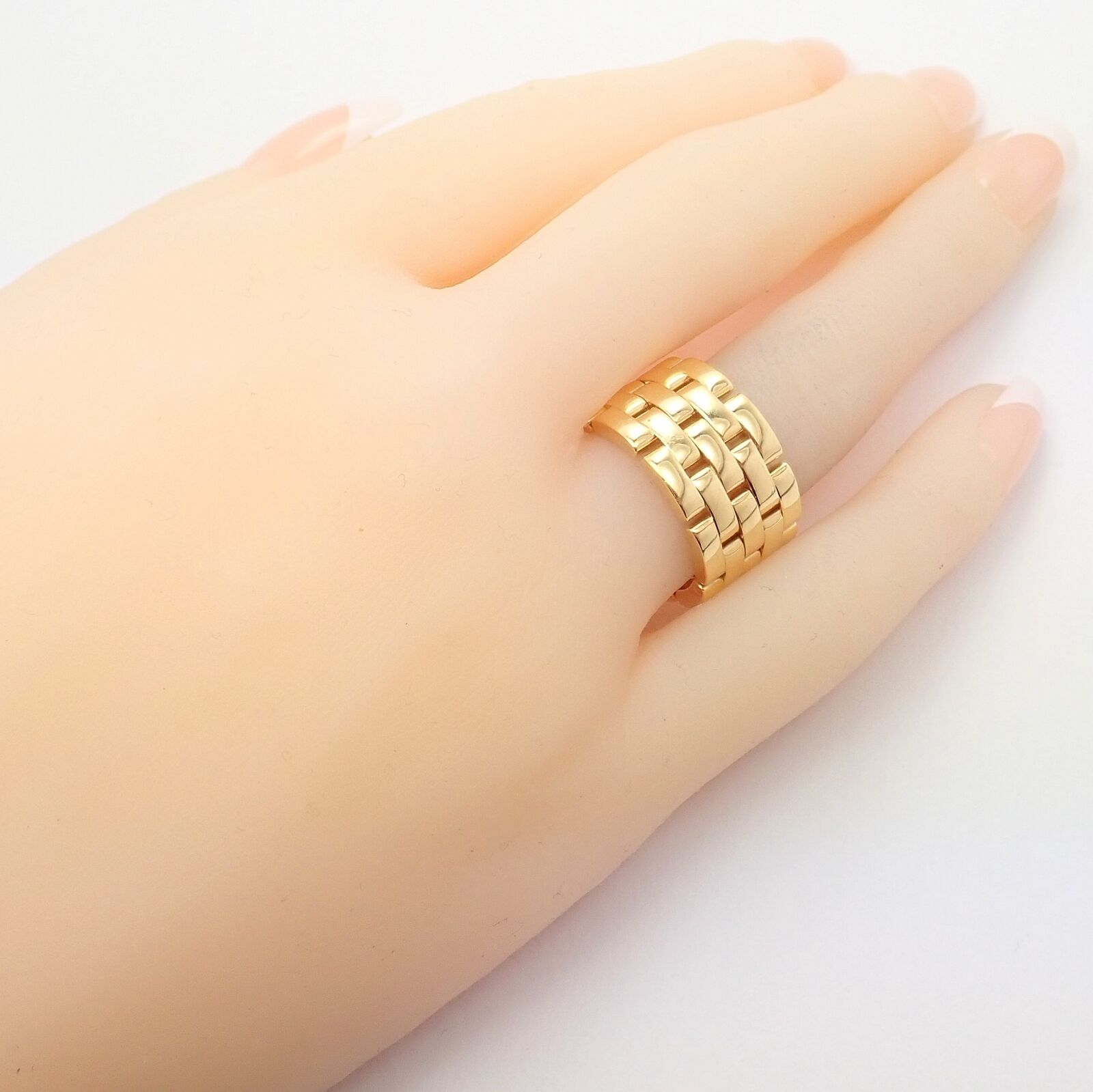 18k Saudi Gold Ladies' Ring Cartier Panther 4.05g, Women's Fashion, Jewelry  & Organizers, Rings on Carousell
